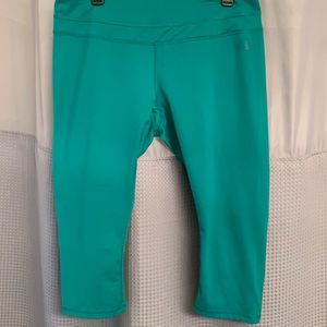 The North Face- XL- Green Capri Leggings